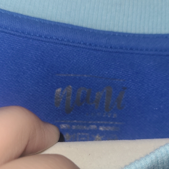 Colorblock Crewneck Top - Picture 2 of 5